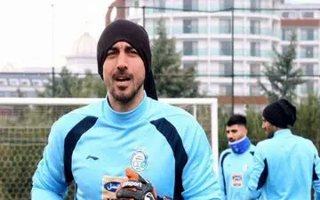 شوخی ستارۀ استقلال با کاپیتان این تیم + عکس