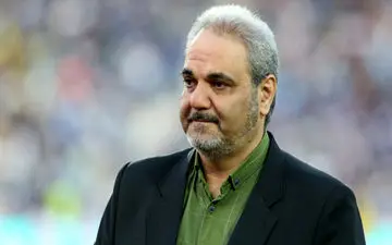 توهین زشت و عجیب خیابانی به مردم عمان روی آنتن زنده 