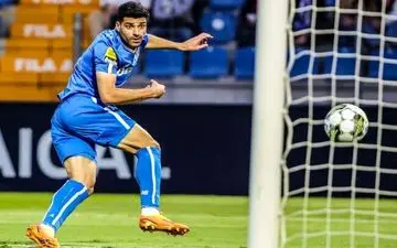 پیشنهاد ۱۸۵۰،۰۰۰،۰۰۰،۰۰۰ تومانی به طارمی رسید | رقابت دیوانه‌وار عربستانی‌ها بر سر ستاره پورتو شدیدتر شد!