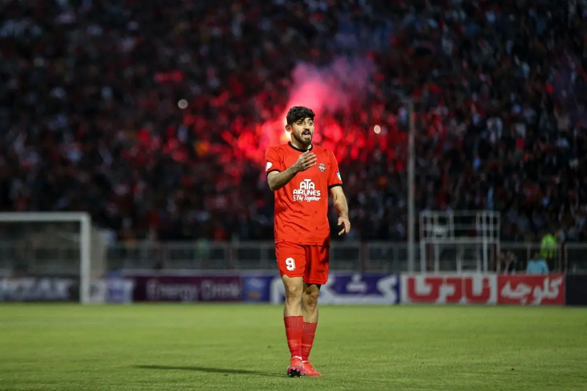  بمب نقل‌وانتقالات در راه است/ ستاره سابق در آستانه بازگشت به پرسپولیس 