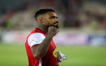 ترفند همسر لوکادیا برای فرار از هواداران پرسپولیس
