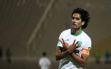 بمبی که پیش از دیدار ماشین‌سازی برابر پرسپولیس منفجر شد؛ ستارۀ تبریزی‌ها کنار گذاشته شد!