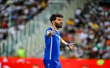  ماشاریپوف: با باشگاه استقلال قرارداد دارم و می‌مانم 