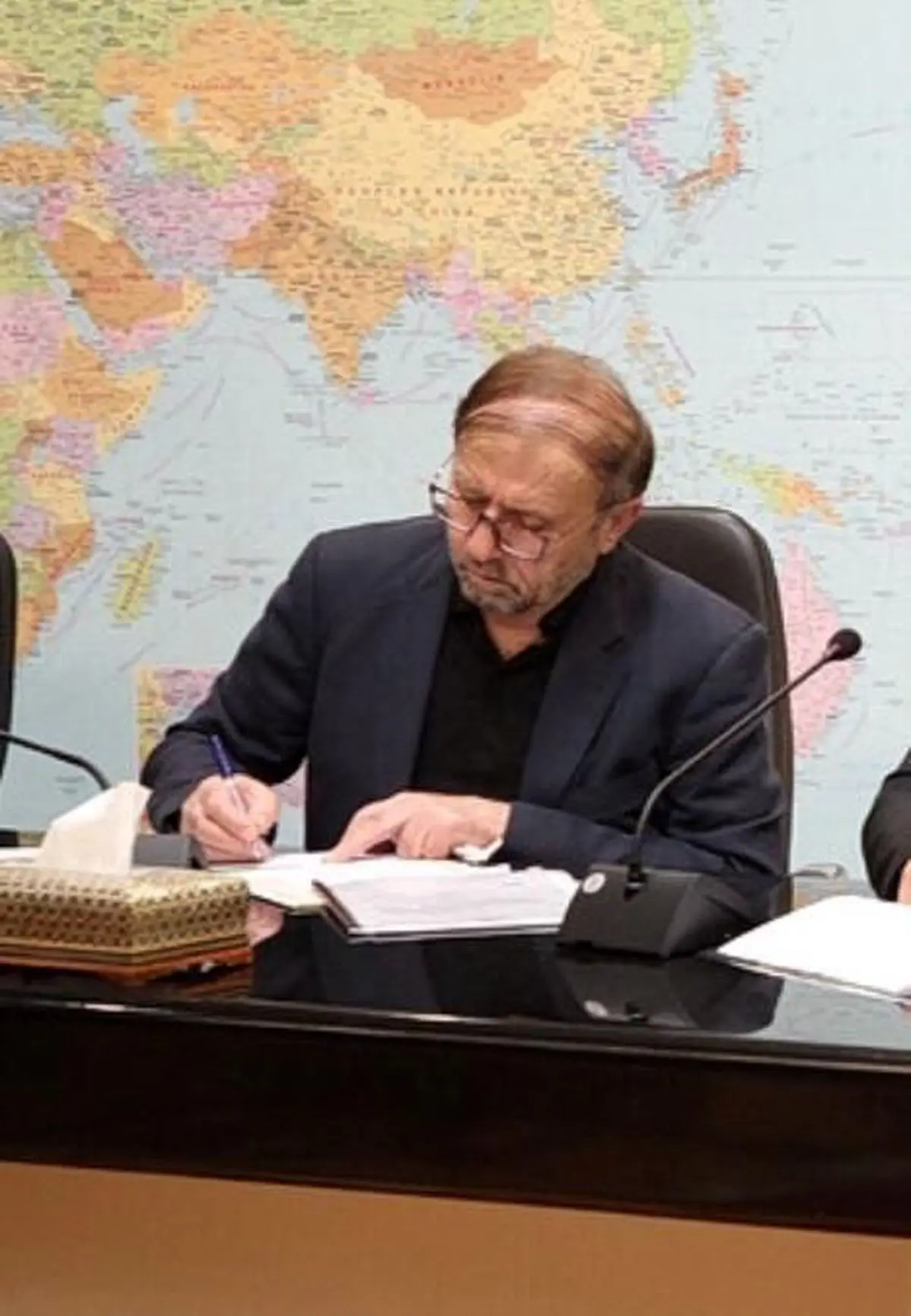هتاکی و بی اخلاقی در برابر قامت علمی؛ چرا پرفسور قبادیان آماج تهمتهای ناجوانمردانه قرار گرفت؟