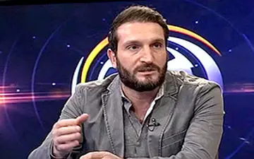 بزیک از گاریدو حمایت کرد: او به پرسپولیس نظم داده است
