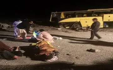 حادثه برای اتوبوس مسافربری با 1 کشته و 20 مصدوم