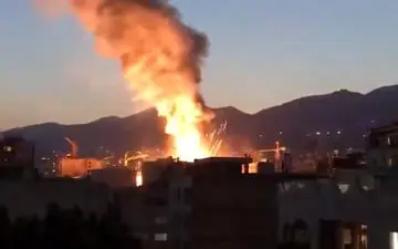 جزییات حریق در یک کلینیک درمانی در خیابان شریعتی تهران/ هشدار اورژانس درباره تجمع در محل وقوع حریق 