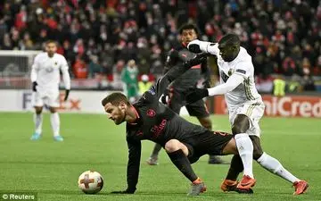 سامان قدوس در ترکیب اصلی اوسترشوندز مقابل آرسنال 