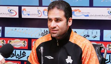 صادقی: تماشاگران به بازی انرژی دادند اما کم‌تجربه بودیم