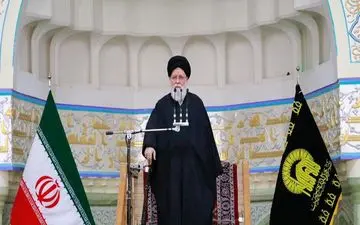 آیت‌الله علم‌الهدی: مسئولان مقابل احتکار و گرانفروشی بایستند
