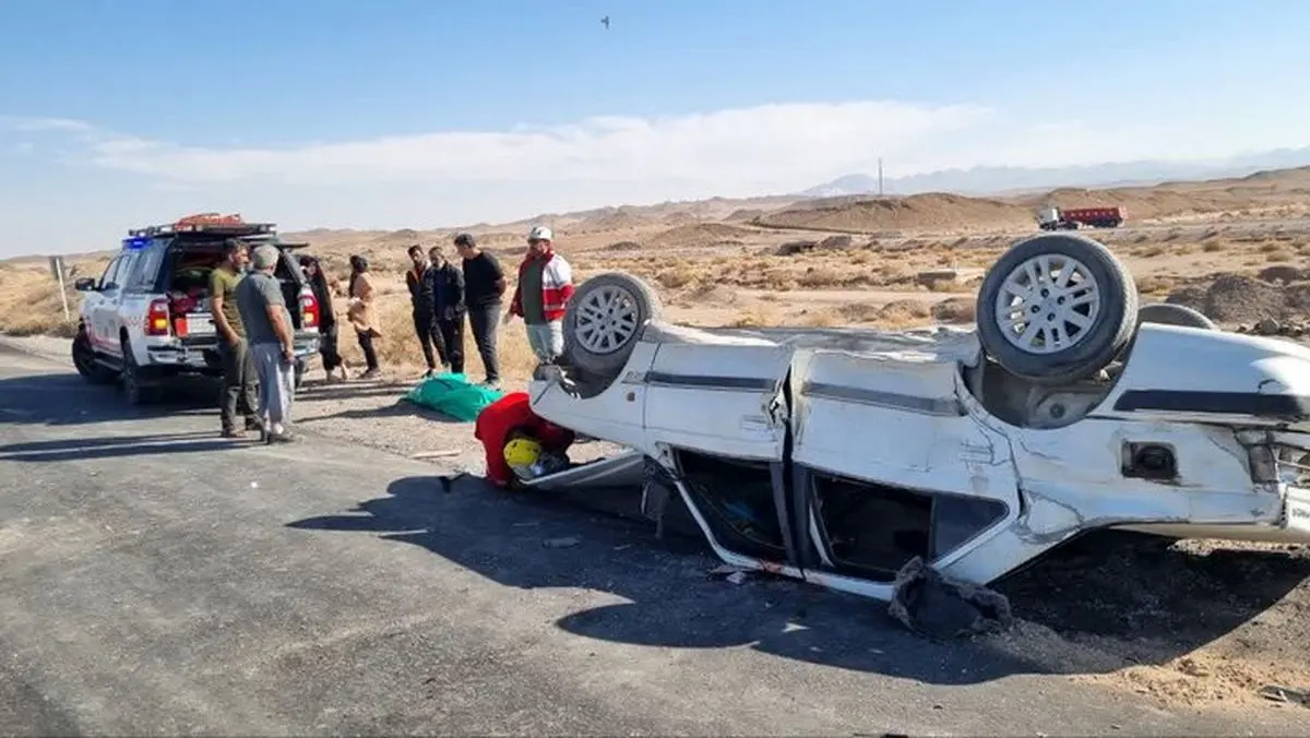 
واژگونی خودرو در جاده آرادان - سرخه ۲ مصدوم بر جای گذاشت
