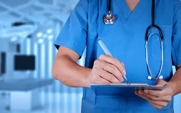 استخدام ۱۵ هزار پرستار در ابهام؛ کمبود ۱۰ هزار نفری پرستاران