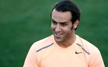  طعنه علی کریمی به گرانی شدید در ایران ! 