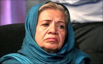 عکسی از خانواده گیتی معینی غوغا کرد | کی فکرشو می‌کرد گیتی معینی خانواده به این سانتال مانتالی داشته باشه