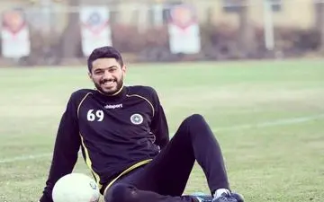 مدافع پرسپولیسی به تیم امیر قلعه نویی پیوست