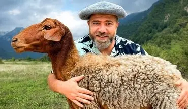 پخت بره کامل با سبزیجات در آذربایجان؛ هنر آشپز مشهور روستایی