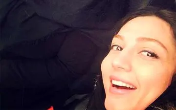 خوشگذرانی حدیث میرامینی و مادرش! + عکس