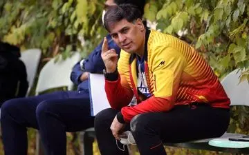 آذری: بعید است پنجره فولاد باز شود