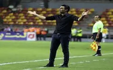 نکونام: لیگ را تعطیل کنید 