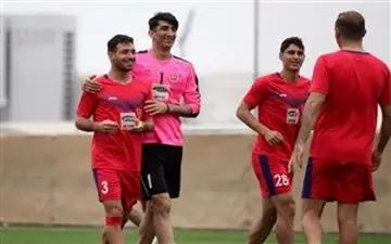 ستاره پرسپولیس بر سر دو راهی 