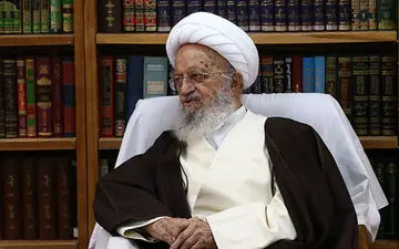 آیت الله مکارم شیرازی:
نیازمند کار جهادی در برخورد با متخلفان اقتصادی هستیم
