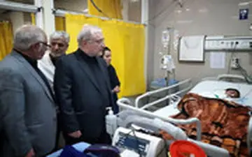 وزیر بهداشت: اقدامات درمانی برای حادثه دیدگان ناشی از ازدحام جمعیت انجام شده