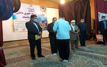 آزادی ۲۵ زندانی در هفتمین مرحله نهضت آزادسازی زندانیان سازمان بسیج حقوق دانان استان کرمانشاه