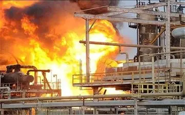 جزییات حریق شبانه ی پالایشگاه تهران/آتش از چند کیلومتری دیده میشد
