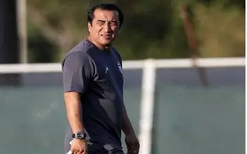 خداداد عزیزی به تساوی پرسپولیس و سپاهان واکنش نشان داد

