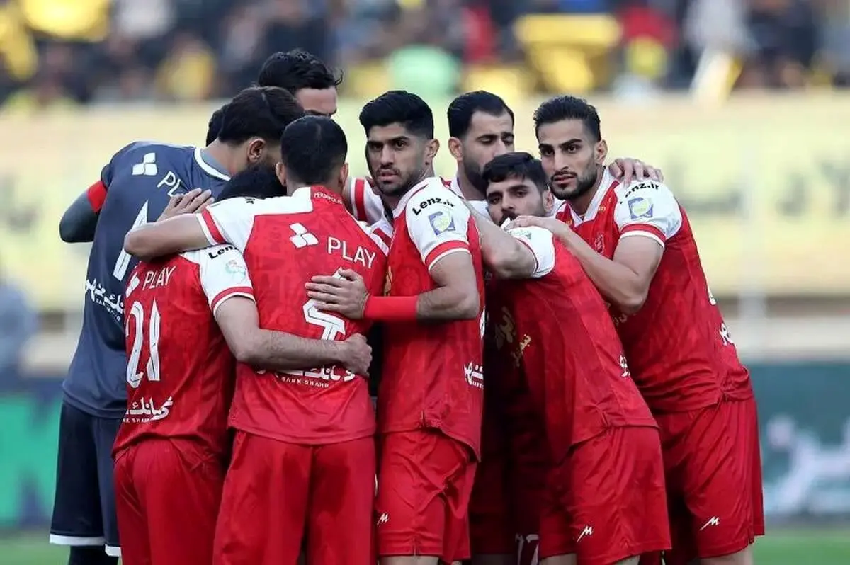 باز هم بلاتکلیفی سرخها؛ معمای جذب مدافع جدید در خط دفاع