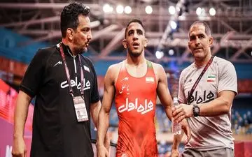 کشتی آزاد قهرمانی آسیا| اولین مدال طلا برگردن عموزاد
