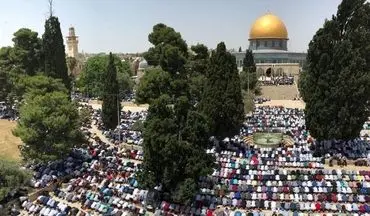  حضور ۳۰ هزار فلسطینی در نماز جمعه مسجدالاقصی 