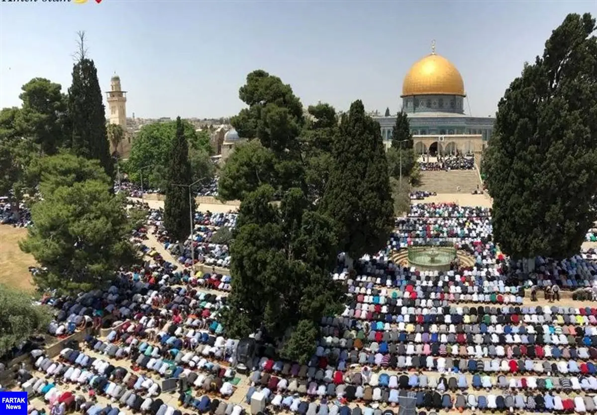  حضور ۳۰ هزار فلسطینی در نماز جمعه مسجدالاقصی 