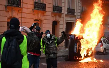 
شدت گرفتن اعتراضات مردم فرانسه+ فیلم