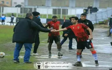 هادی خیری:آقای مسئول این زمین باتلاقی برازنده فوتبال مازندران نیست! 