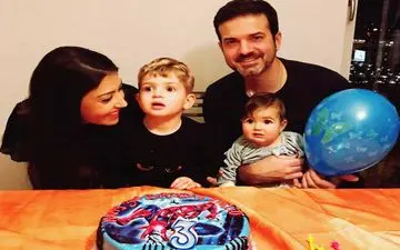 استراماچونی با اهل و عیال در تهران