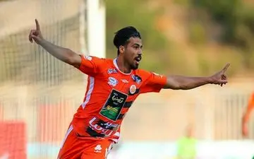 با استقلال هیچ قراردادی امضا نکردم/منتظر وضعیت برانکو هستم!