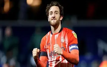 شوک به لیگ برتر؛ توقف یک مسابقه به خاطر حمله قلبی کاپیتان!