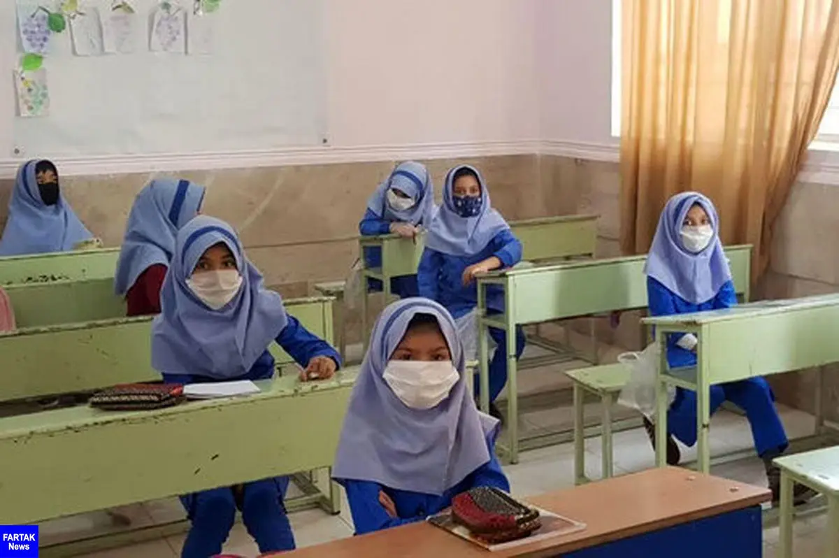 دانش‌آموزان ایرانی واکسن انستیتو پاستور می‌ زنند