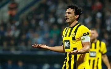 مدافع دورتموند دستمزد امباپه را می‌خواهد!