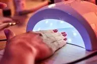 خطرات پنهان «لاک ژلی» که کسی به شما نمی‌گوید!