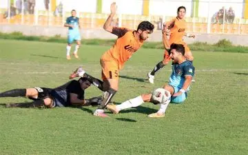 کاپیتان شمالی در شرق به جام رسید+عکس