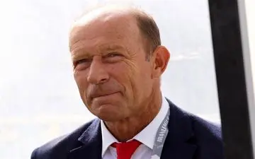 یک فضای ناجوانمردانه علیه سرمربی آرژانتینی پرسپولیس