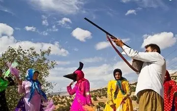 پروازهای فرودگاه خرم‌آباد لغو شد/ تیراندازی در عروسی مشکل آفرین شد