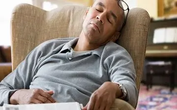 چرا چرت زدن باعث سردرد می شود؟