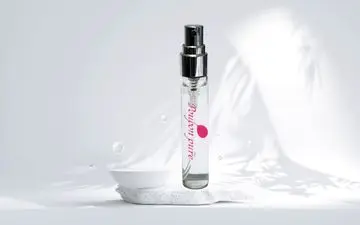 پوپون پیور: عطر ژاپنی با بویی که قلب‌ها را تسخیر می‌کند!