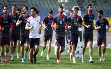 اولین تمرین پرسپولیس در سال جدید با حضور گل محمدی و غیبت ۱۱ بازیکن