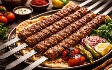 راز کباب کوبیده رستورانی در خانه؛ با چند فوت‌وفن ساده