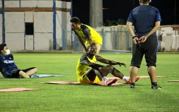 پشت‌پرده پنالتی نزدن «منشا» مقابل استقلال