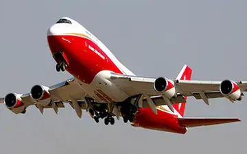 هواپیمای غول پیکر آتشنشانی + فیلم